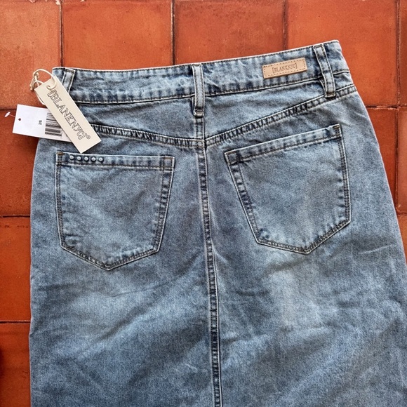 Sz 26 Blank NYC In My Mind Denim Light Wash Maxi Slit Skirt NWT - Picture 6 of 6